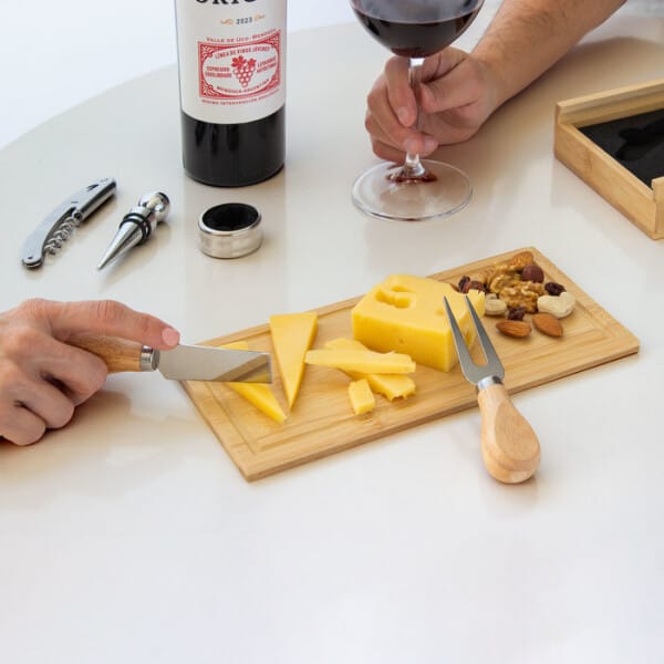 Set de vino y tabla para quesos Winchester - Imagen 12